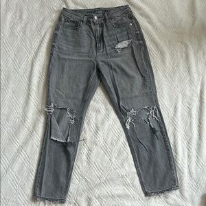 American Eagle Mom Jean Distressed Gray/Black